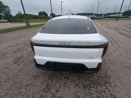 Snow White Pearl 2025 Kia K4 GT-Line