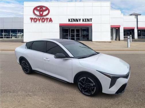 Snow White Pearl 2025 Kia K4 GT-Line