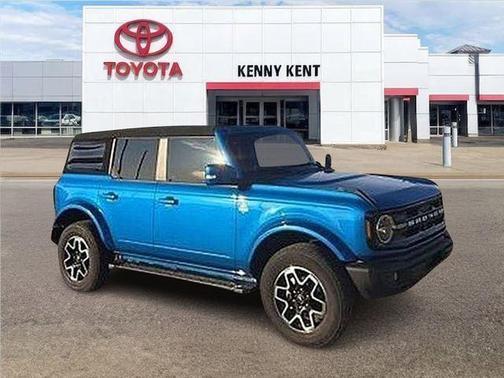 Velocity Blue Metallic 2023 Ford Bronco Outer Banks