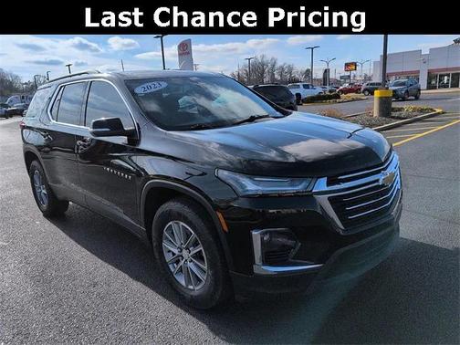 2023 Chevrolet Traverse LT Cloth