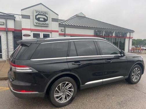 2021 Lincoln Aviator Standard AWD