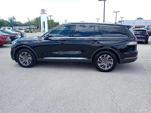 2021 Lincoln Aviator Standard AWD