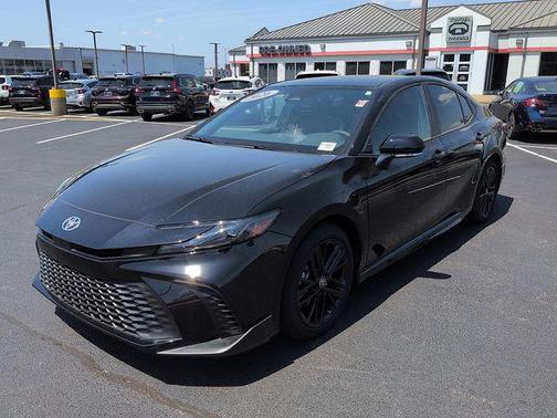 Midnight Black Metallic 2026 Toyota Camry SE