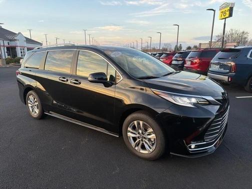 2026 Toyota Sienna Limited