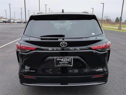 2026 Toyota Sienna Limited