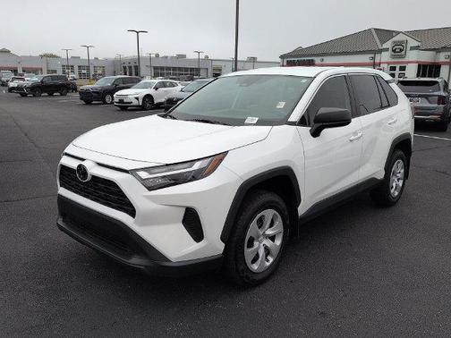 Ice Cap 2024 Toyota RAV4 LE