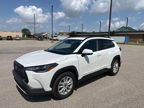 Wind Chill Pearl 2023 Toyota Corolla Cross LE