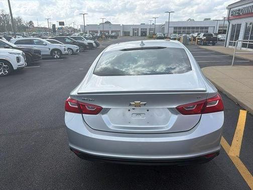 2017 Chevrolet Malibu 1LT