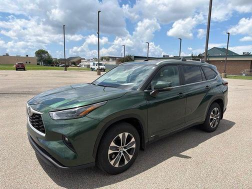 Cypress 2025 Toyota Highlander Hybrid XLE
