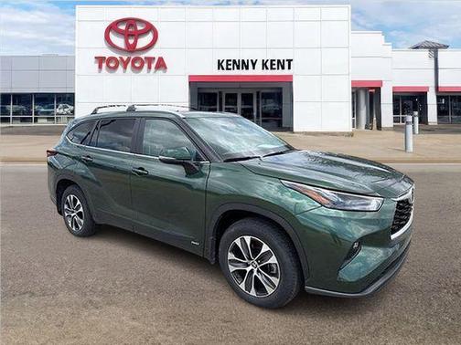 Cypress 2025 Toyota Highlander Hybrid XLE