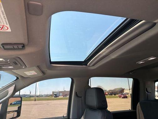 White Frost Tricoat 2022 GMC Sierra 3500 Denali