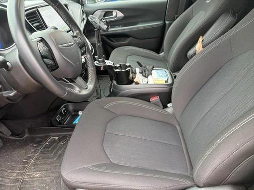 2021 Chrysler Pacifica Touring AWD