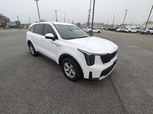 2024 Kia Sorento LX
