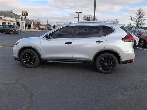 2018 Nissan Rogue SV