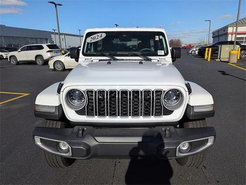 2024 Jeep Wrangler 4-Door Sahara 4x4