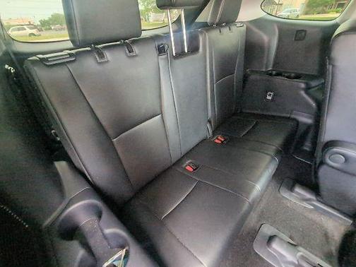 Midnight Black Metallic 2024 Toyota Highlander XLE