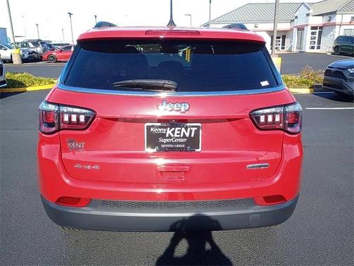 2024 Jeep Compass Latitude Lux