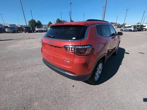 2024 Jeep Compass Latitude Lux
