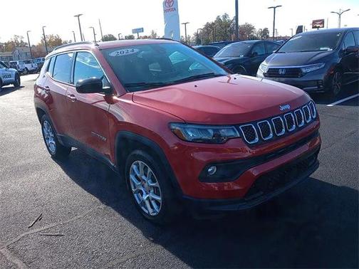 2024 Jeep Compass Latitude Lux