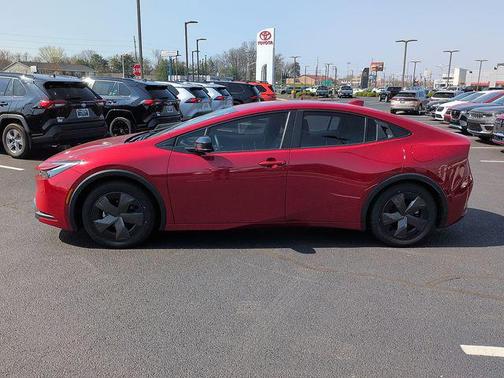 2024 Toyota Prius LE