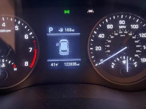 2019 Hyundai TUCSON SE