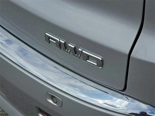 2011 GMC Acadia Denali
