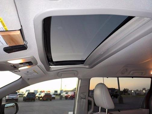 Predawn Gray Mica 2019 Toyota Sienna XLE