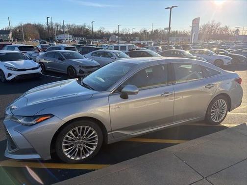 2020 Toyota Avalon Hybrid Limited