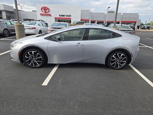 Cutting Edge 2026 Toyota Prius Plug-In Hybrid XSE