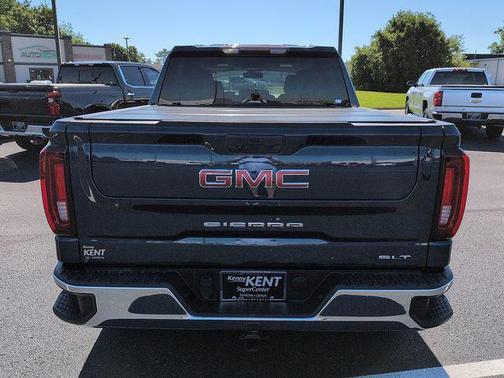 Pacific Blue Metallic 2022 GMC Sierra 1500 SLT