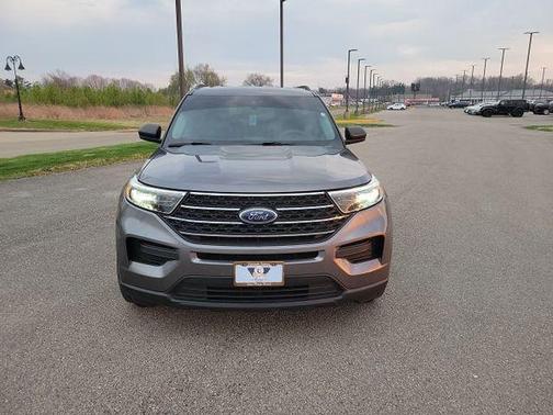 Carbonized Gray Metallic 2022 Ford Explorer XLT