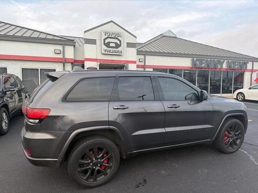 2017 Jeep Grand Cherokee Altitude