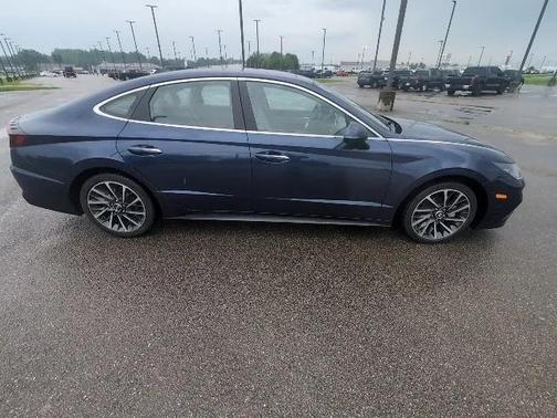 2022 Hyundai SONATA Limited