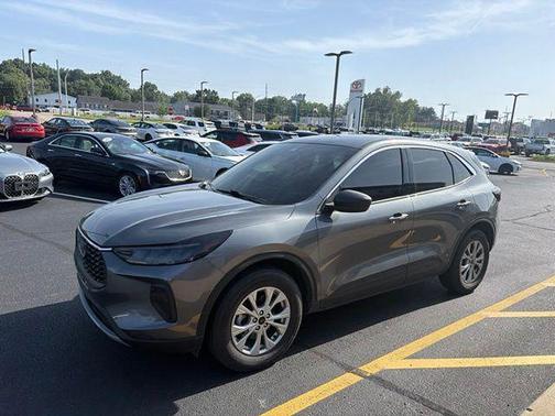 Carbonized Gray Metallic 2024 Ford Escape Active