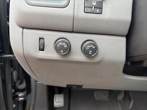 2022 GMC Canyon Elevation Standard