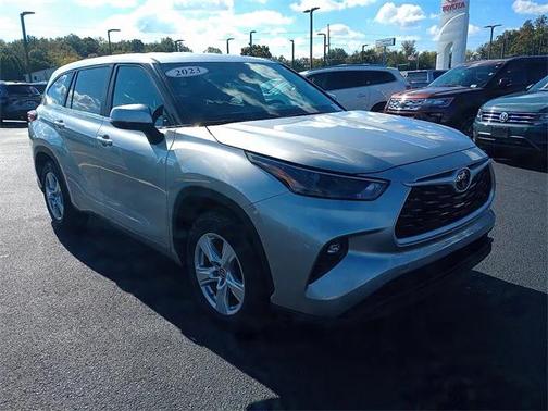 2023 Toyota Highlander L