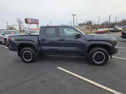 2026 Toyota Tacoma Hybrid TRD Off Road