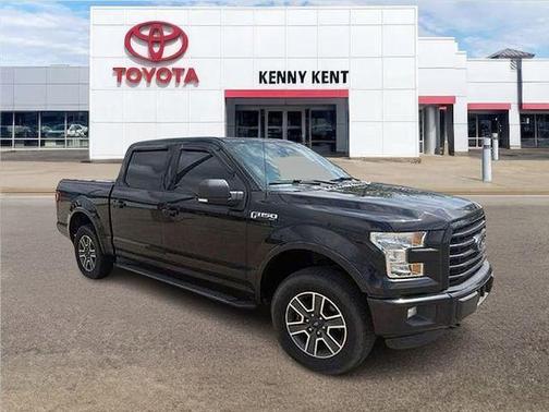 Ruby Red Metallic Tinted Clearcoat 2016 Ford F-150 XLT