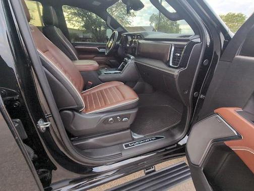 Onyx Black 2024 GMC Sierra 2500 Denali Ultimate