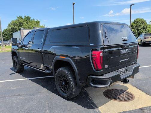 Onyx Black 2024 GMC Sierra 2500 Denali Ultimate