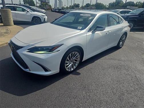 2023 Lexus ES 300h Luxury