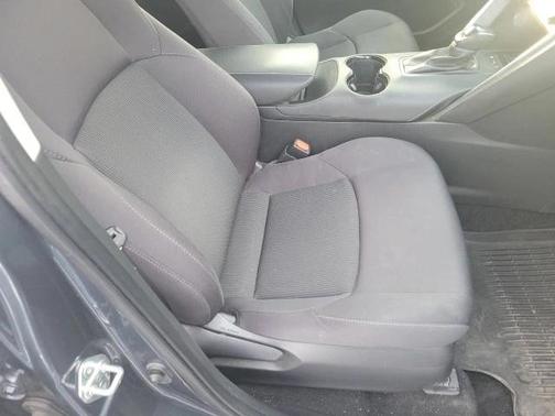 2022 Toyota Venza LE