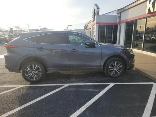 2022 Toyota Venza LE