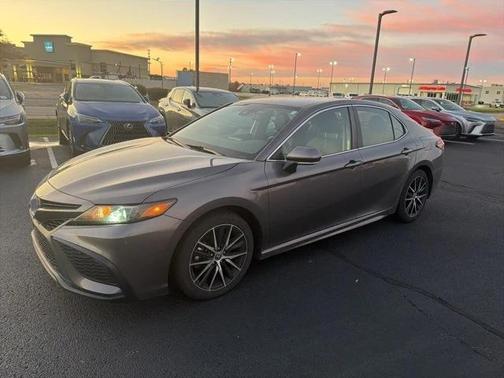 2023 Toyota Camry SE