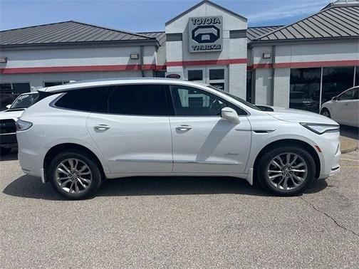 2023 Buick Enclave Avenir FWD