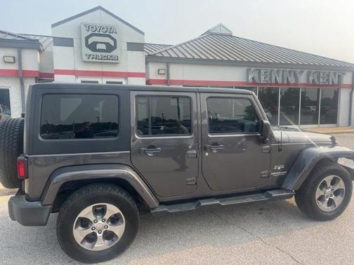 2017 Jeep Wrangler Unlimited Sahara