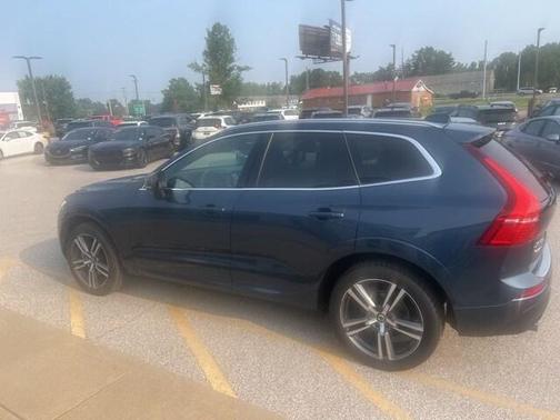 2018 Volvo XC60 T5 Momentum