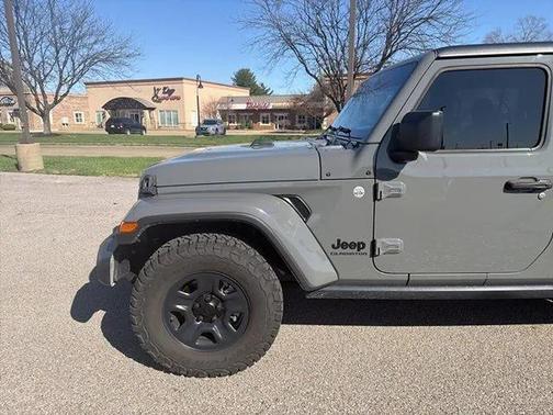 2021 Jeep Gladiator Sport S