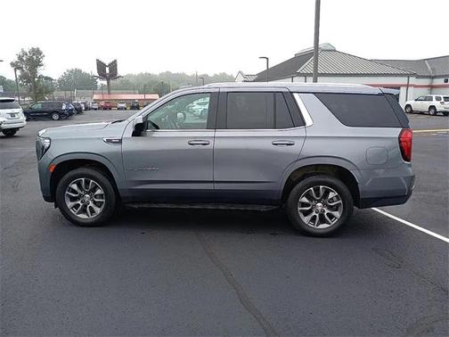 2022 GMC Yukon SLE
