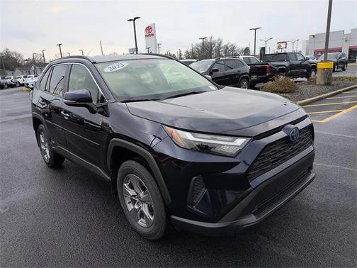 2022 Toyota RAV4 Hybrid XLE
